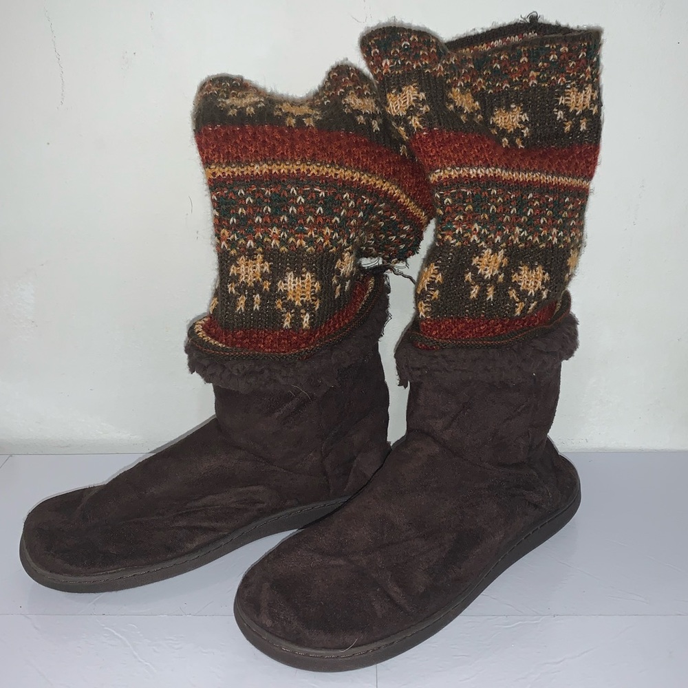 Ladie's Muk Luks Boots Size 9/10